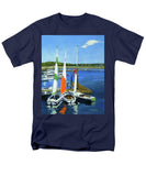 Chatham Harbor Boats Chatham Cape Cod Massachusetts - Men's T-Shirt  (Regular Fit)