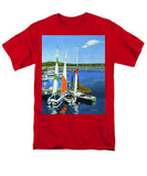 Chatham Harbor Boats Chatham Cape Cod Massachusetts - Men's T-Shirt  (Regular Fit)
