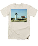 Race Point Lighthouse Provincetown Cape Cod Massachusetts - Men's T-Shirt  (Regular Fit)