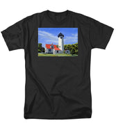 West Chop Lighthouse Martha's Vineyard Massachusetts - Men's T-Shirt  (Regular Fit)