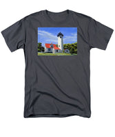 West Chop Lighthouse Martha's Vineyard Massachusetts - Men's T-Shirt  (Regular Fit)