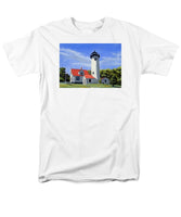 West Chop Lighthouse Martha's Vineyard Massachusetts - Men's T-Shirt  (Regular Fit)