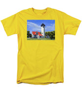 West Chop Lighthouse Martha's Vineyard Massachusetts - Men's T-Shirt  (Regular Fit)