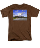 Bailey's Beach Newport Rhode Island - Men's T-Shirt  (Regular Fit)