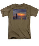 Goat Island Lighthouse Newport Rhode Island - Men's T-Shirt  (Regular Fit)