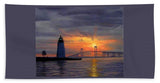 Goat Island Lighthouse Newport Rhode Island - Bath Towel