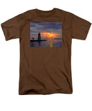 Goat Island Lighthouse Newport Rhode Island - Men's T-Shirt  (Regular Fit)