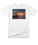 Goat Island Lighthouse Newport Rhode Island - Men's T-Shirt  (Regular Fit)