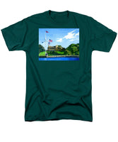 New York Yacht Club Newport Rhode Island - Men's T-Shirt  (Regular Fit)