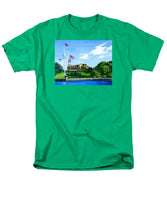 New York Yacht Club Newport Rhode Island - Men's T-Shirt  (Regular Fit)