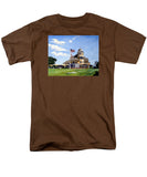 Castle Hill Inn Newport Rhode Island - Men's T-Shirt  (Regular Fit)
