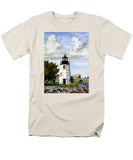 Goat Island Lighthouse Newport Rhode Island - Men's T-Shirt  (Regular Fit)
