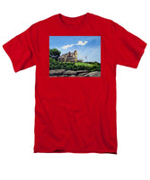 Castle Hill Inn Newport Rhode Island - Men's T-Shirt  (Regular Fit)
