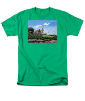Castle Hill Inn Newport Rhode Island - Men's T-Shirt  (Regular Fit)