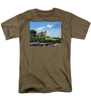 Castle Hill Inn Newport Rhode Island - Men's T-Shirt  (Regular Fit)