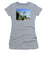 Black Dog Tavern Martha's Vineyard Massachusetts - Women's T-Shirt