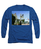 Black Dog Tavern Martha's Vineyard Massachusetts - Long Sleeve T-Shirt