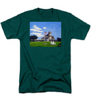 Castle Hill Inn Newport Rhode Island - Men's T-Shirt  (Regular Fit)