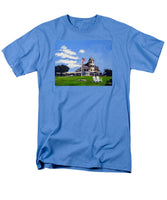 Castle Hill Inn Newport Rhode Island - Men's T-Shirt  (Regular Fit)