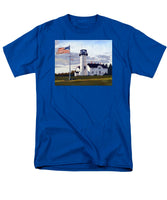 Chatham Lighthouse Cape Cod Massachusetts - Men's T-Shirt  (Regular Fit)
