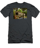 Comstock Covered Bridge East Hamptom Connecticut - T-Shirt