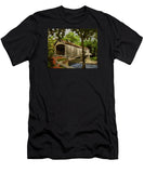 Comstock Covered Bridge East Hamptom Connecticut - T-Shirt