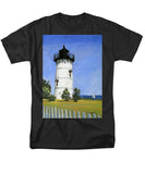 East Chop Lighthouse Martha's Vineyard Massachusetts - Men's T-Shirt  (Regular Fit)