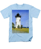 East Chop Lighthouse Martha's Vineyard Massachusetts - Men's T-Shirt  (Regular Fit)