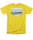 Easton's Beach Newport Rhode Island - Men's T-Shirt  (Regular Fit)