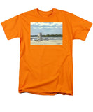Easton's Beach Newport Rhode Island - Men's T-Shirt  (Regular Fit)