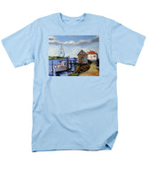 Fishing Dock Martha's Vineyard Massachusetts - Men's T-Shirt  (Regular Fit)