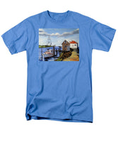 Fishing Dock Martha's Vineyard Massachusetts - Men's T-Shirt  (Regular Fit)