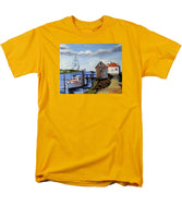 Fishing Dock Martha's Vineyard Massachusetts - Men's T-Shirt  (Regular Fit)