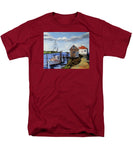 Fishing Dock Martha's Vineyard Massachusetts - Men's T-Shirt  (Regular Fit)