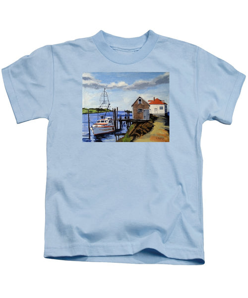 Fishing Dock Martha's Vineyard Massachusetts - Kids T-Shirt
