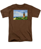 Gay Head Lighthouse Martha's Vineyard Massachusetts - Men's T-Shirt  (Regular Fit)