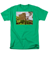 Gillette Castle East Haddam Connecticut - Men's T-Shirt  (Regular Fit)