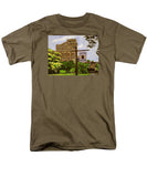 Gillette Castle East Haddam Connecticut - Men's T-Shirt  (Regular Fit)