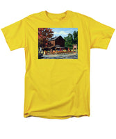 The Old Cider Mill Glastonbury Connecticut  - Men's T-Shirt  (Regular Fit)