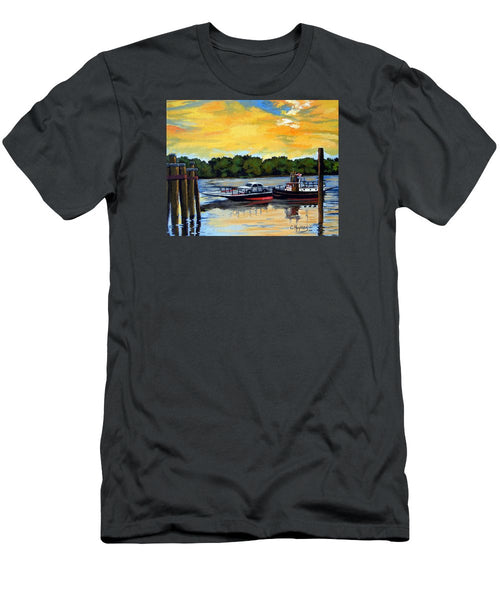 The Rocky Hill Glastonbury Ferry Glastonbury Connecticut  - T-Shirt