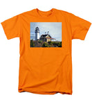 Highland Light North Truro Cape Cod Massuchusetts - Men's T-Shirt  (Regular Fit)