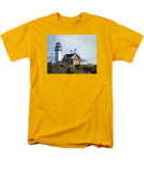 Highland Light North Truro Cape Cod Massuchusetts - Men's T-Shirt  (Regular Fit)
