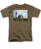 Highland Light North Truro Cape Cod Massuchusetts - Men's T-Shirt  (Regular Fit)