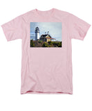 Highland Light North Truro Cape Cod Massuchusetts - Men's T-Shirt  (Regular Fit)