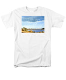 Lagoon Pond Shucking Shack Martha's Vineyard Massachusetts - Men's T-Shirt  (Regular Fit)