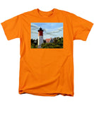 Nauset Lighthouse Cape Cod Massachusetts - Men's T-Shirt  (Regular Fit)