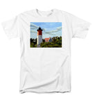 Nauset Lighthouse Cape Cod Massachusetts - Men's T-Shirt  (Regular Fit)