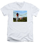 Nauset Lighthouse Cape Cod Massachusetts - Men's V-Neck T-Shirt