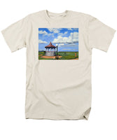 Ocean Park Gazebo Oaks Bluffs Martha's Vineyard Massachusetts - Men's T-Shirt  (Regular Fit)
