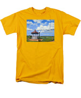 Ocean Park Gazebo Oaks Bluffs Martha's Vineyard Massachusetts - Men's T-Shirt  (Regular Fit)
